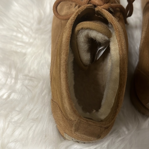 UGG Boots - Picture 4 of 5